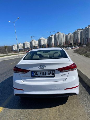 llbyaa-syar-elentra-16-crdi-style-plus-dc-big-1